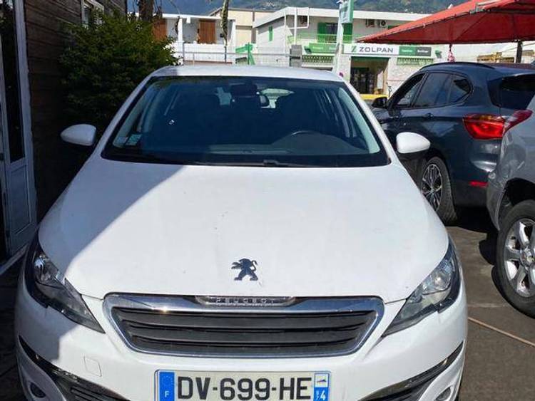 voiture occasion PEUGEOT 308 à la Réunion disponible sur noutlauto.re