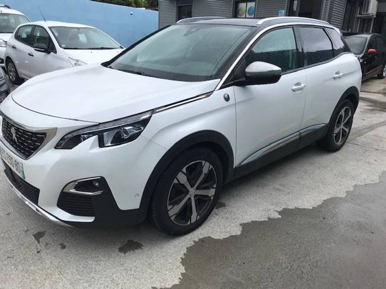 voiture occasion PEUGEOT 3008 à la Réunion disponible sur noutlauto.re