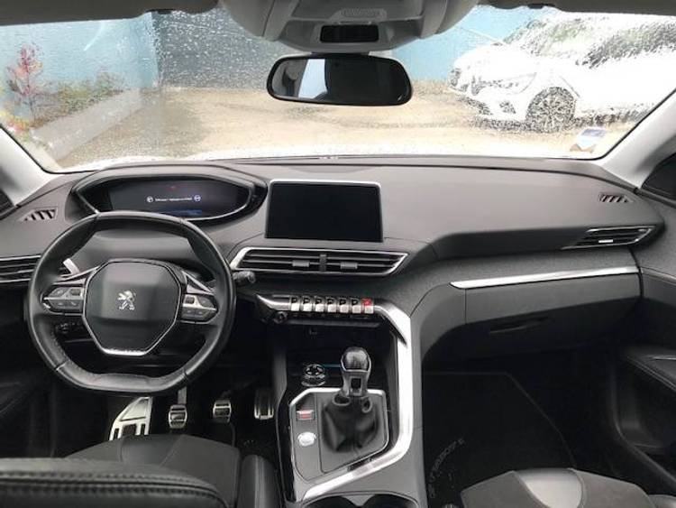 voiture occasion PEUGEOT 3008 à la Réunion disponible sur noutlauto.re