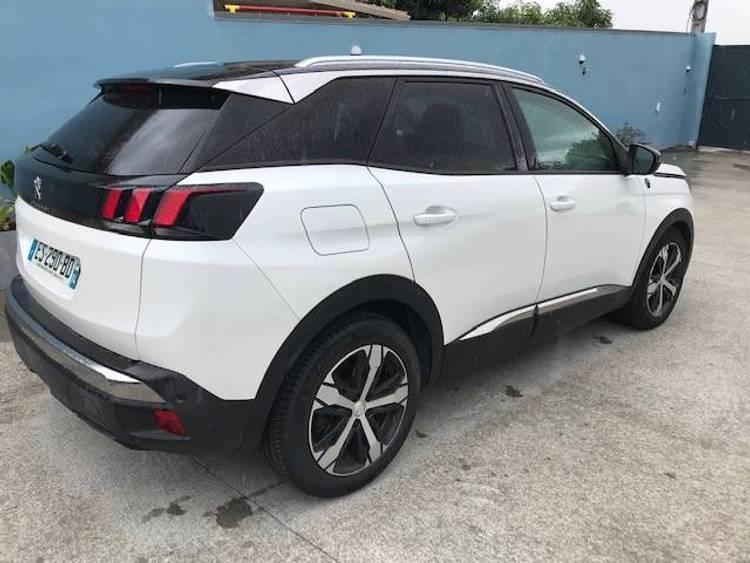 voiture occasion PEUGEOT 3008 à la Réunion disponible sur noutlauto.re