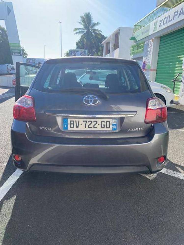 voiture occasion TOYOTA AURIS à la Réunion disponible sur noutlauto.re