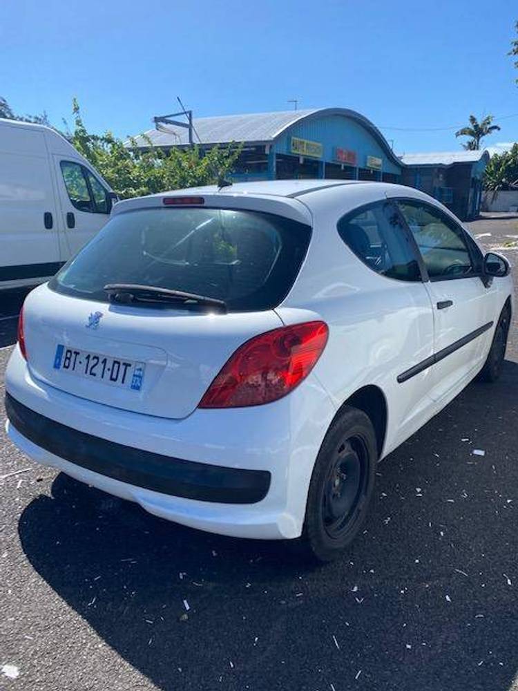 voiture occasion PEUGEOT 207 à la Réunion disponible sur noutlauto.re