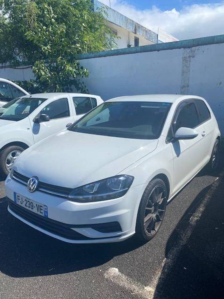 voiture occasion VOLKSWAGEN GOLF à la Réunion disponible sur noutlauto.re