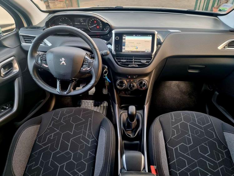 voiture occasion PEUGEOT 2008 à la Réunion disponible sur noutlauto.re