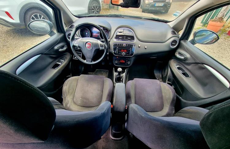 voiture occasion FIAT PUNTO à la Réunion disponible sur noutlauto.re