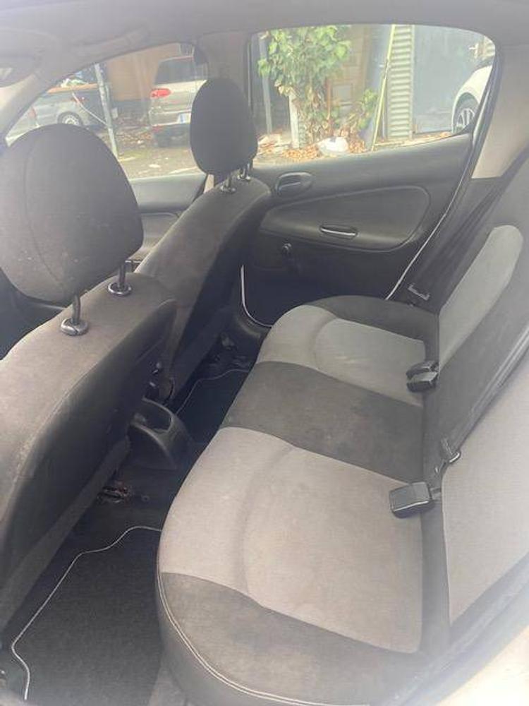 voiture occasion PEUGEOT 206 à la Réunion disponible sur noutlauto.re