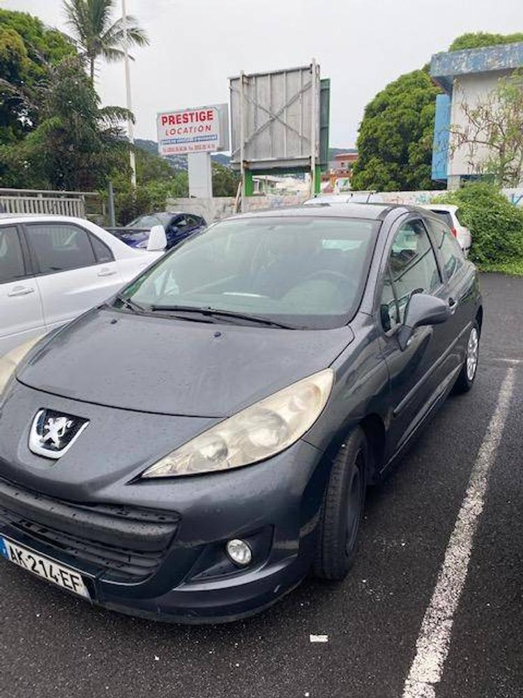 voiture occasion PEUGEOT 207 à la Réunion disponible sur noutlauto.re