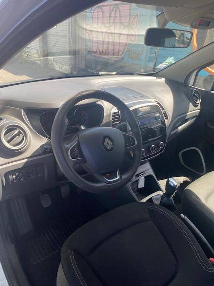 voiture occasion RENAULT CAPTUR à la Réunion disponible sur noutlauto.re