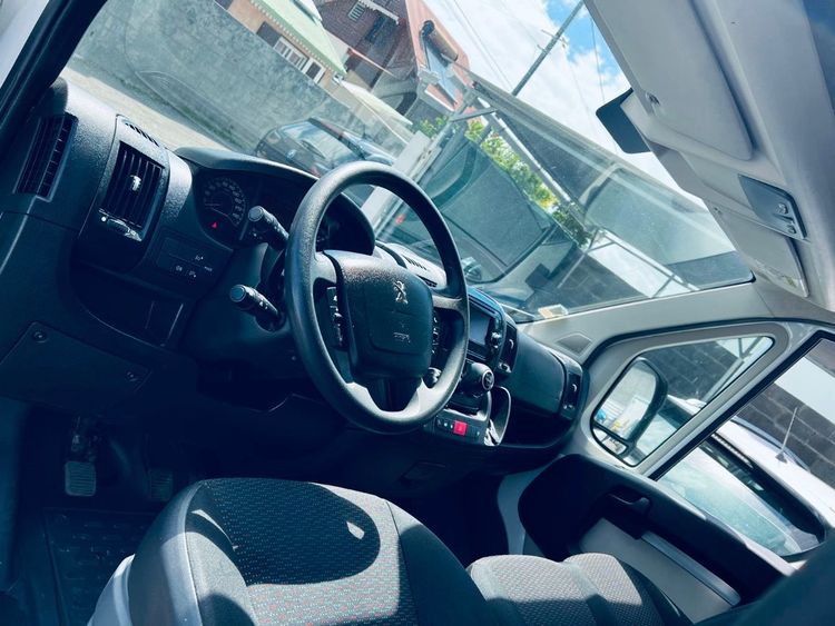 voiture occasion PEUGEOT BOXER à la Réunion disponible sur noutlauto.re