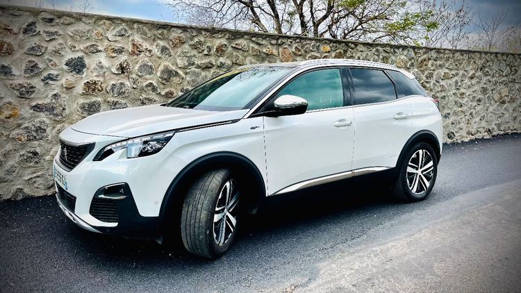 voiture occasion PEUGEOT 3008 à la Réunion disponible sur noutlauto.re