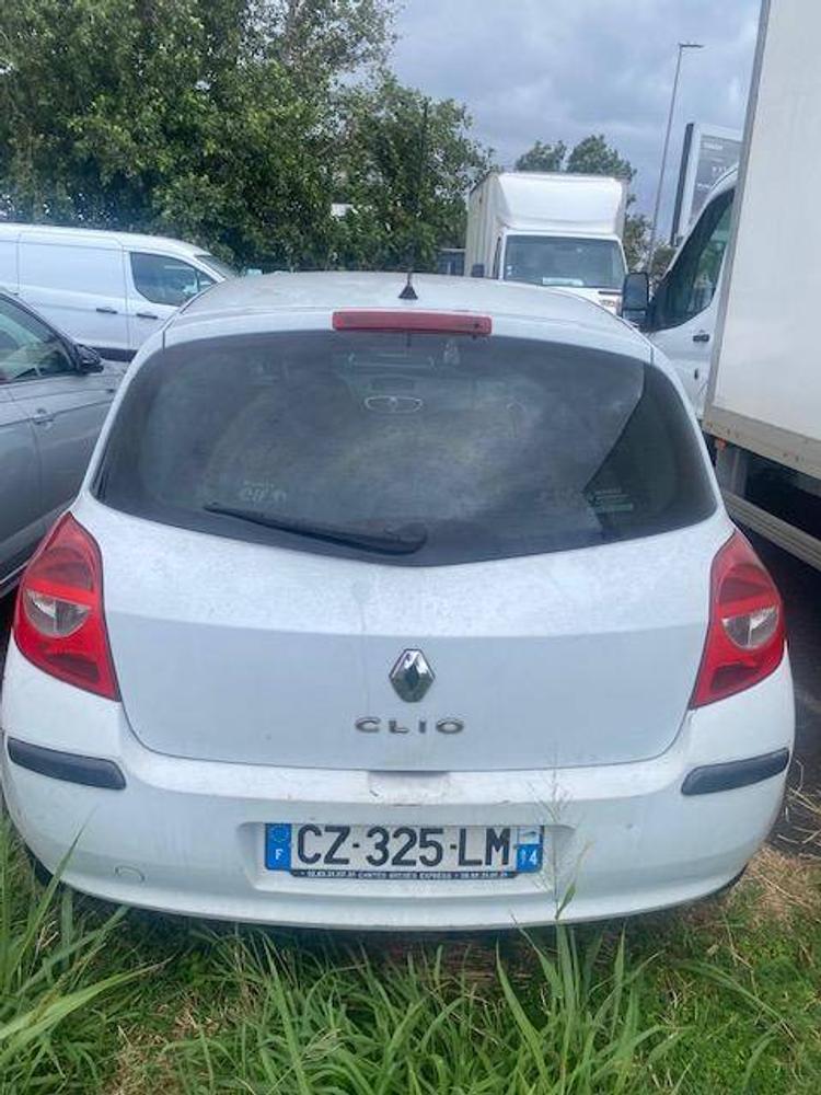 voiture occasion RENAULT  CLIO à la Réunion disponible sur noutlauto.re