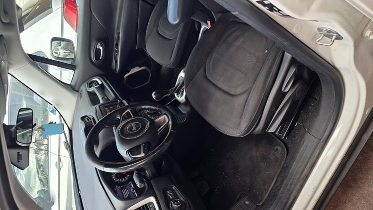 voiture occasion JEEP  RENEGADE à la Réunion disponible sur noutlauto.re