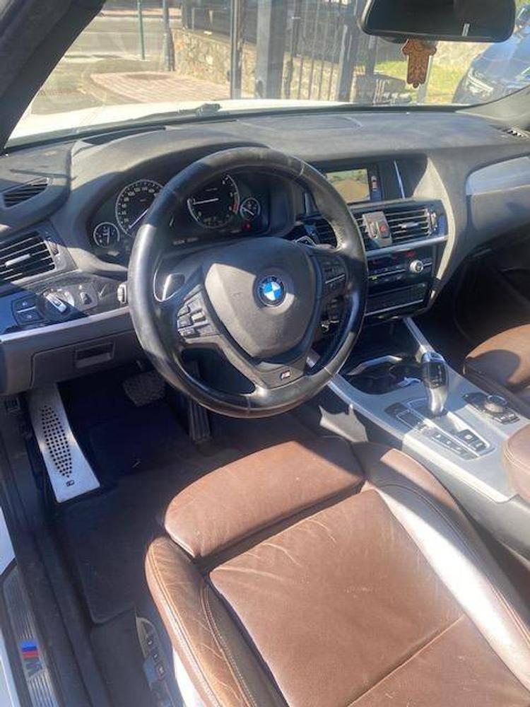 voiture occasion BMW  X4 à la Réunion disponible sur noutlauto.re