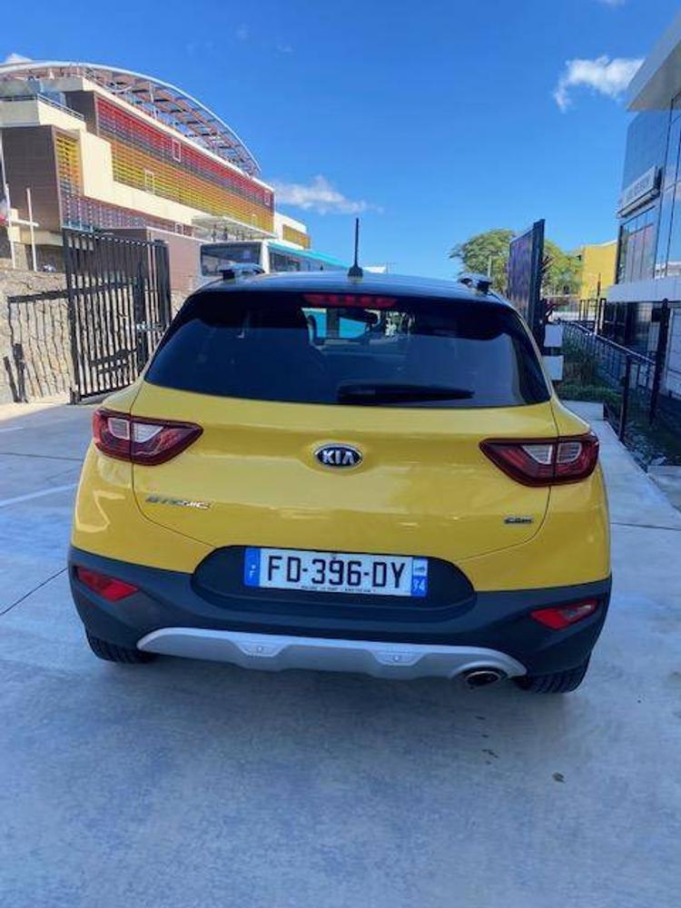 voiture occasion KIA  STONIC à la Réunion disponible sur noutlauto.re