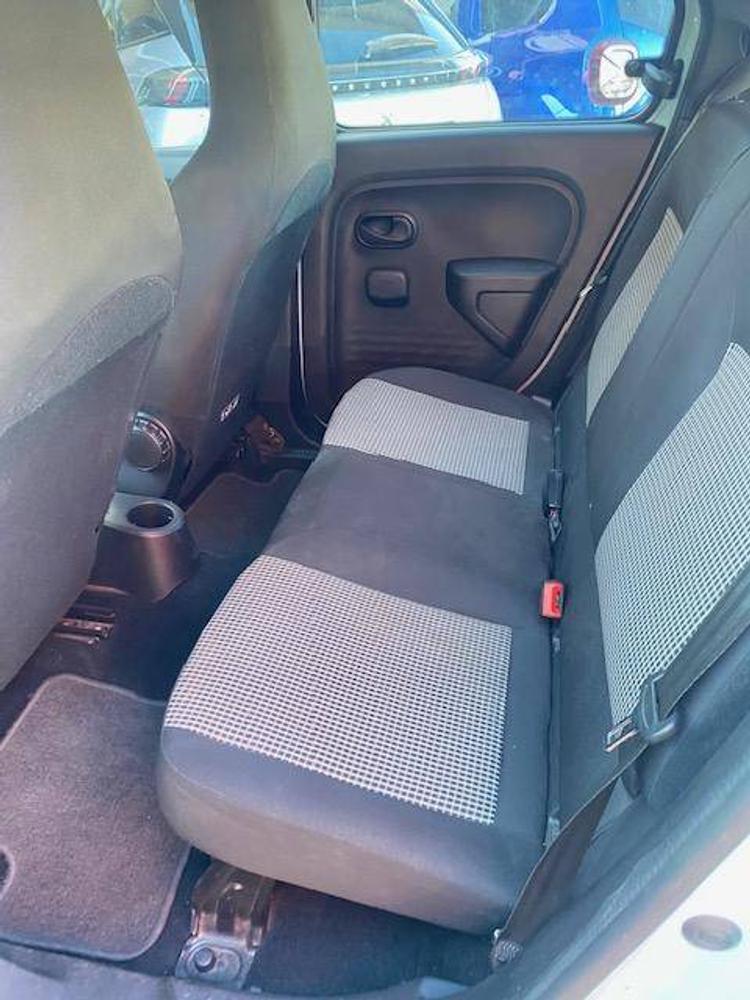 voiture occasion RENAULT  TWINGO à la Réunion disponible sur noutlauto.re