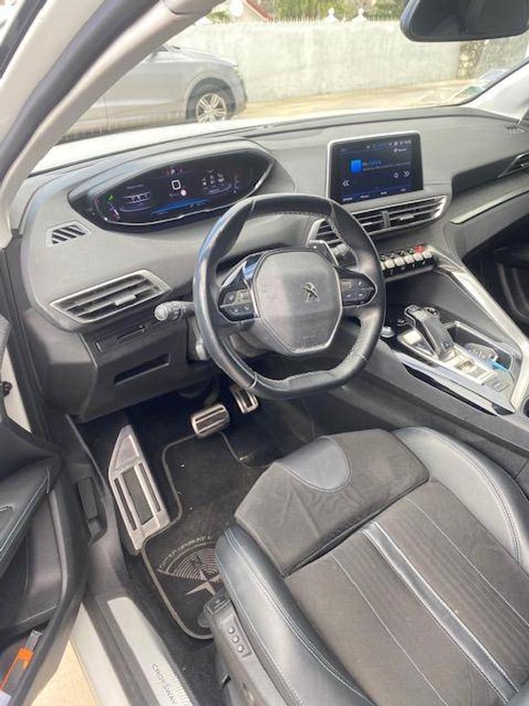 voiture occasion PEUGEOT  3008 à la Réunion disponible sur noutlauto.re