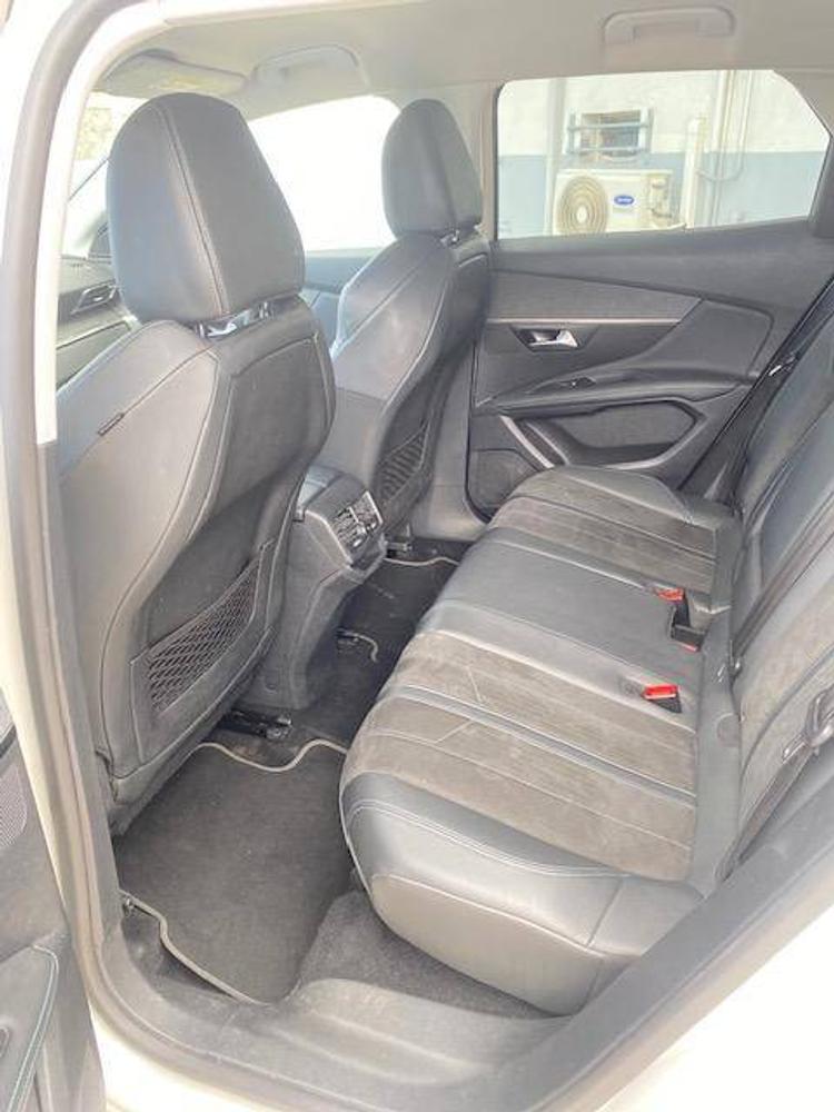 voiture occasion PEUGEOT  3008 à la Réunion disponible sur noutlauto.re