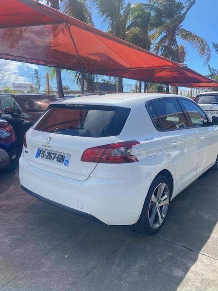 voiture occasion PEUGEOT  308 à la Réunion disponible sur noutlauto.re