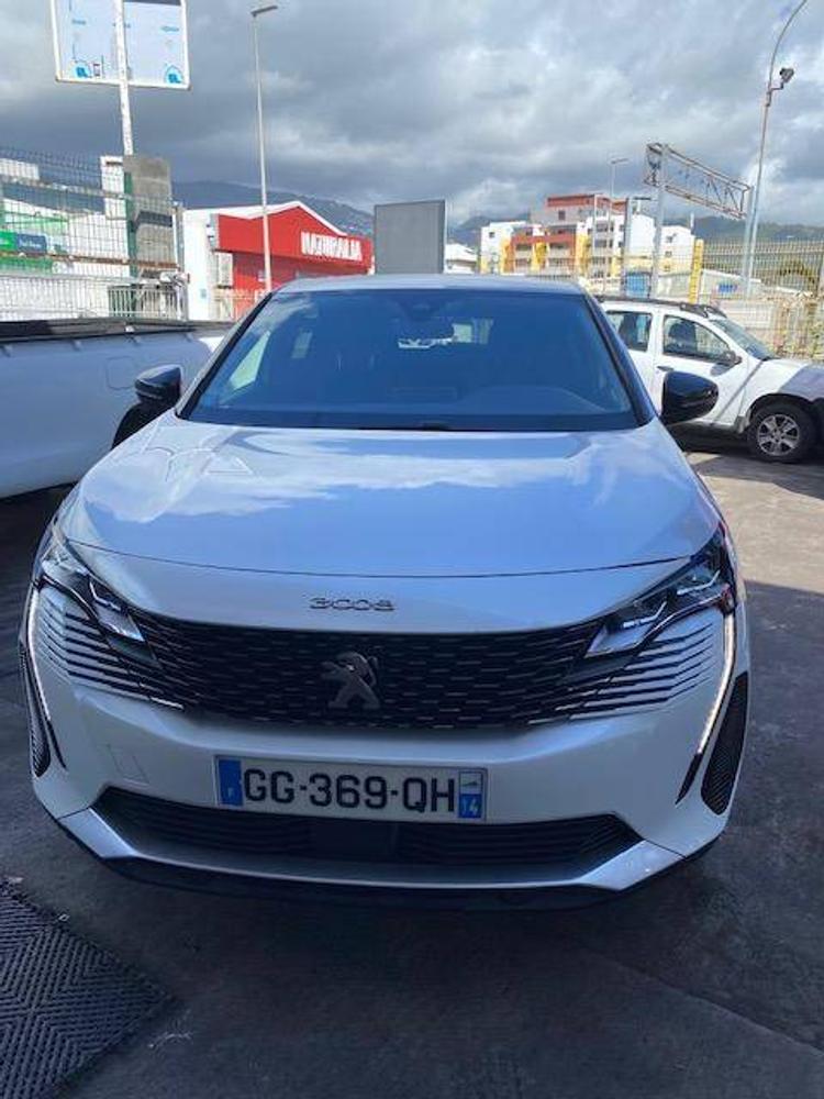 voiture occasion PEUGEOT  3008 à la Réunion disponible sur noutlauto.re
