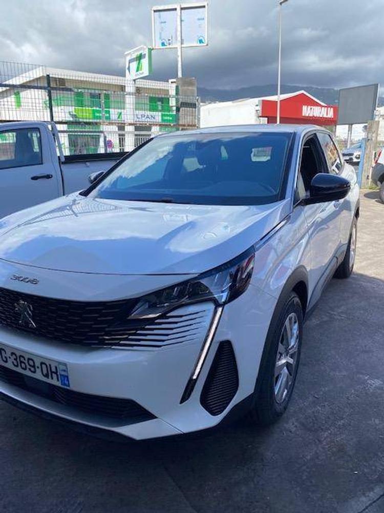 voiture occasion PEUGEOT  3008 à la Réunion disponible sur noutlauto.re
