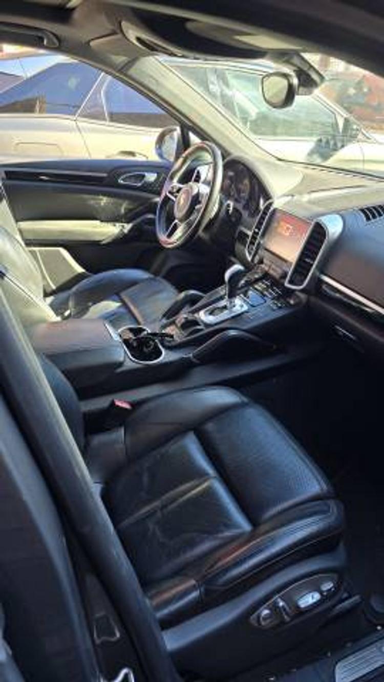 voiture occasion PORSCHE  CAYENNE à la Réunion disponible sur noutlauto.re