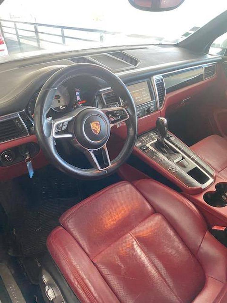 voiture occasion PORSCHE  MACAN à la Réunion disponible sur noutlauto.re