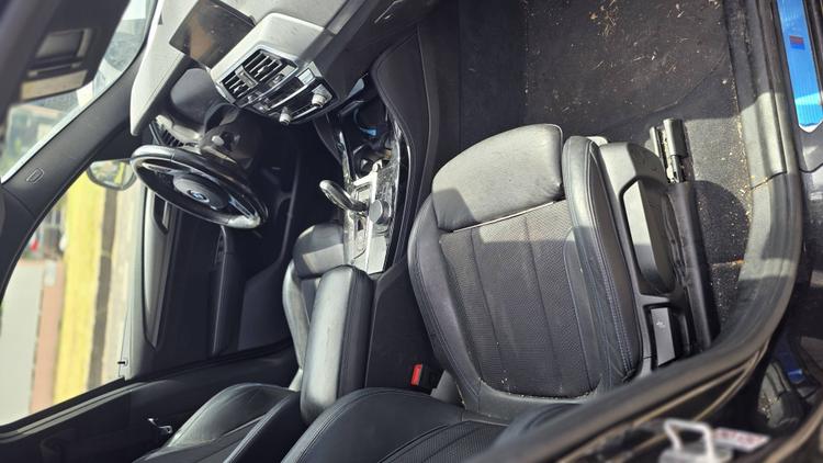 voiture occasion BMW  X4 à la Réunion disponible sur noutlauto.re