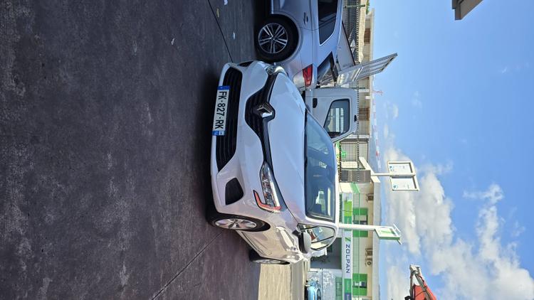 voiture occasion RENAULT  CLIO à la Réunion disponible sur noutlauto.re