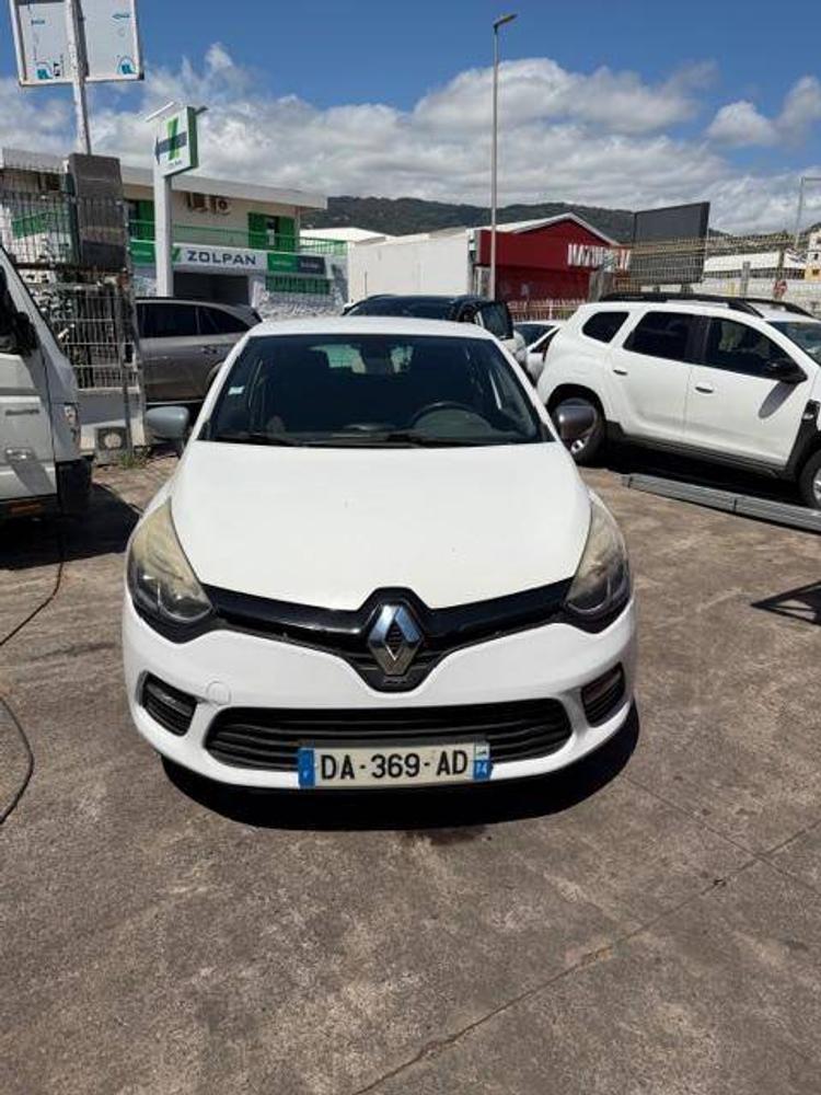 voiture occasion RENAULT  CLIO à la Réunion disponible sur noutlauto.re
