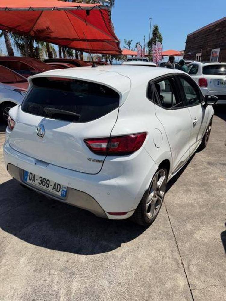 voiture occasion RENAULT  CLIO à la Réunion disponible sur noutlauto.re