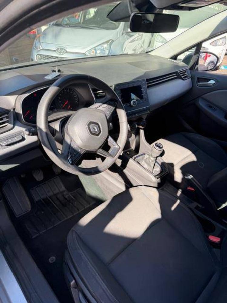 voiture occasion RENAULT  CLIO à la Réunion disponible sur noutlauto.re