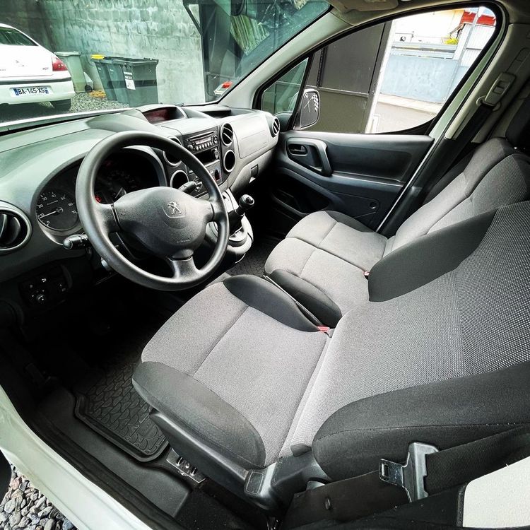 voiture occasion PEUGEOT PARTNER à la Réunion disponible sur noutlauto.re