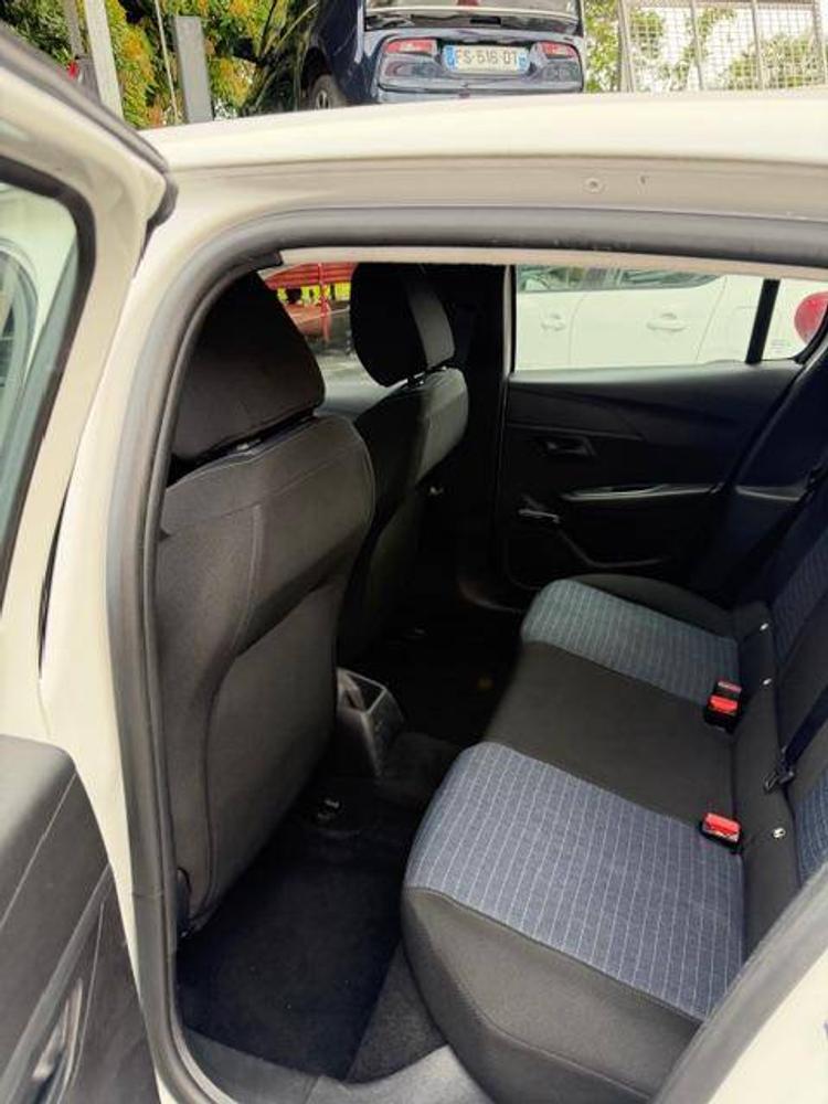 voiture occasion PEUGEOT  208 à la Réunion disponible sur noutlauto.re