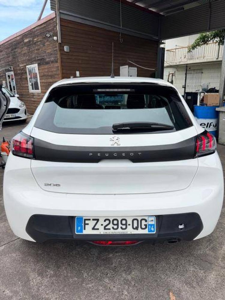 voiture occasion PEUGEOT  208 à la Réunion disponible sur noutlauto.re