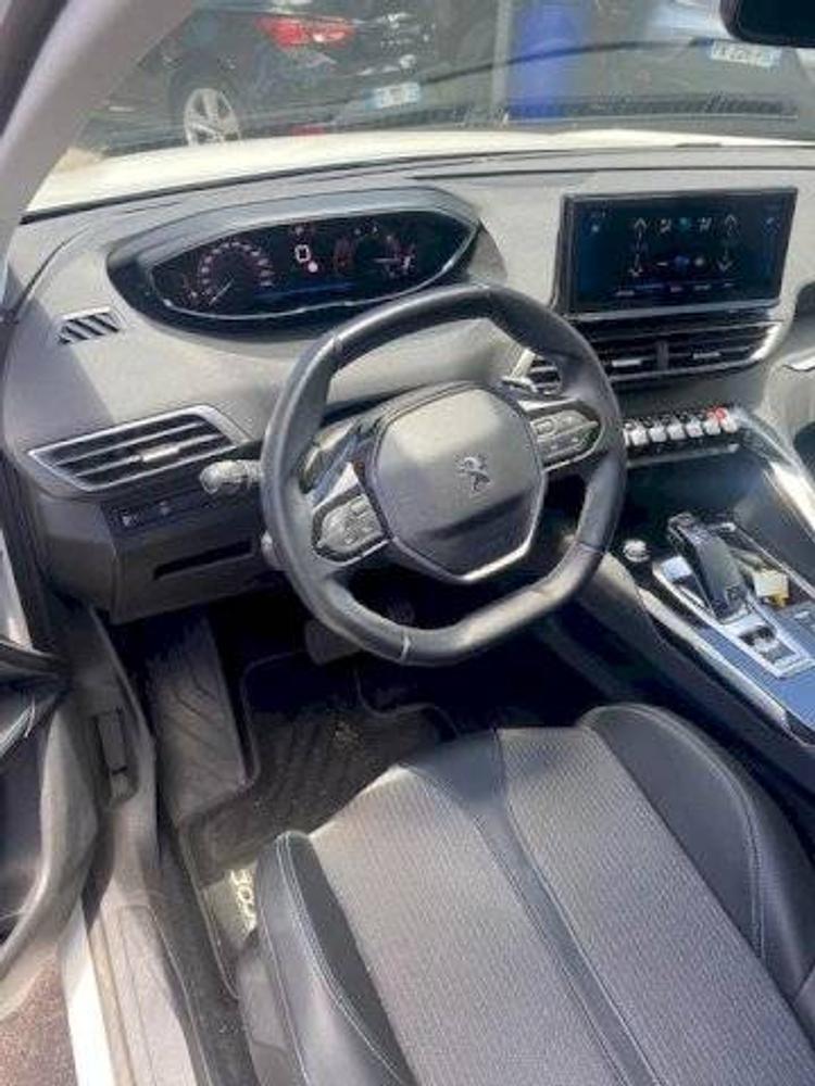 voiture occasion PEUGEOT  3008 à la Réunion disponible sur noutlauto.re