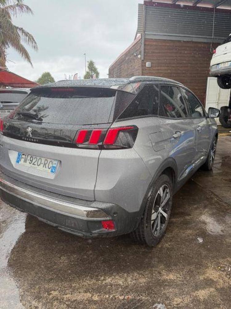 voiture occasion PEUGEOT  3008 à la Réunion disponible sur noutlauto.re