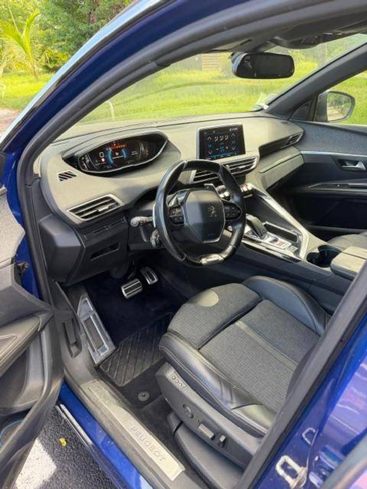 voiture occasion PEUGEOT  3008 à la Réunion disponible sur noutlauto.re