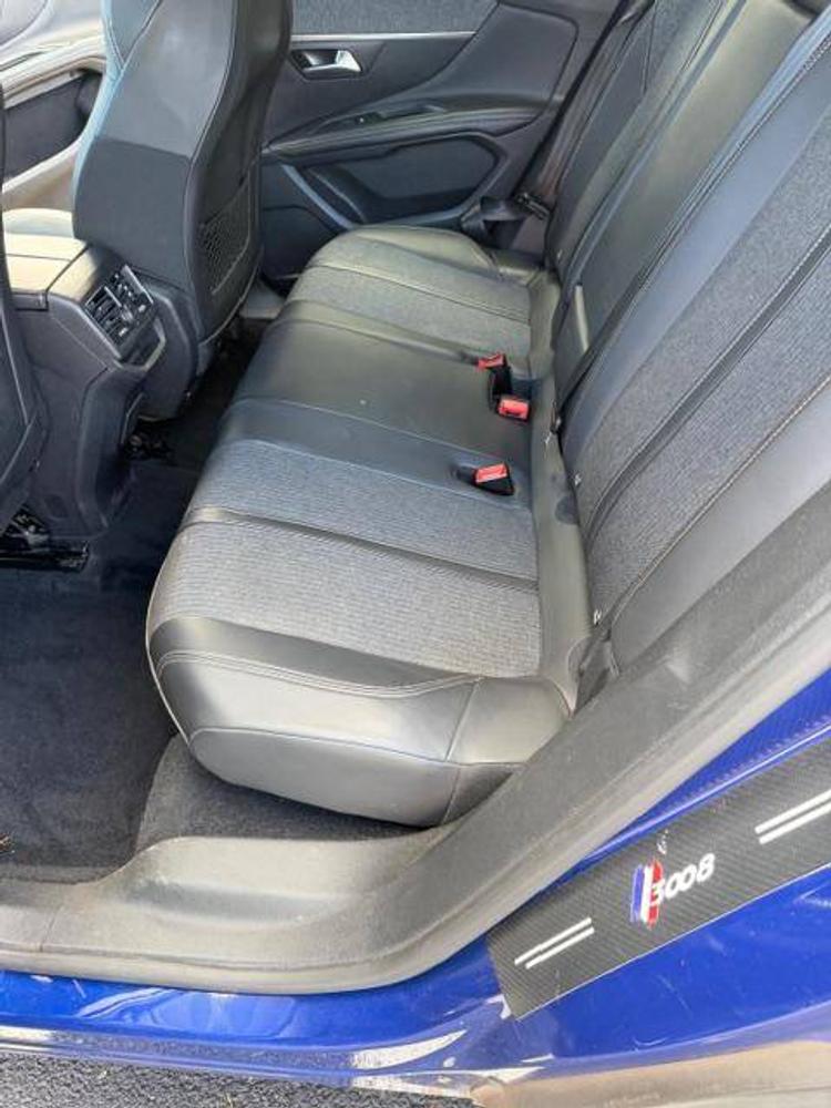 voiture occasion PEUGEOT  3008 à la Réunion disponible sur noutlauto.re