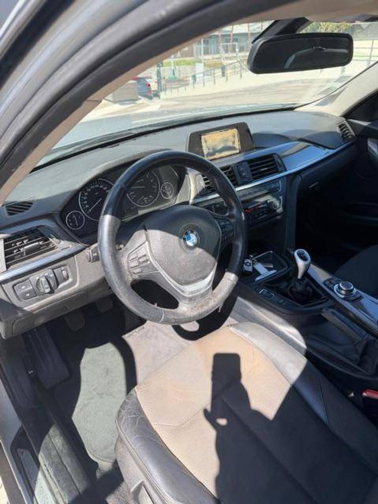 voiture occasion BMW  SÉRIE 3 à la Réunion disponible sur noutlauto.re