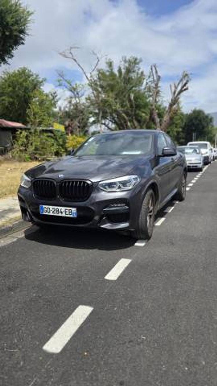 voiture occasion BMW  X4 à la Réunion disponible sur noutlauto.re