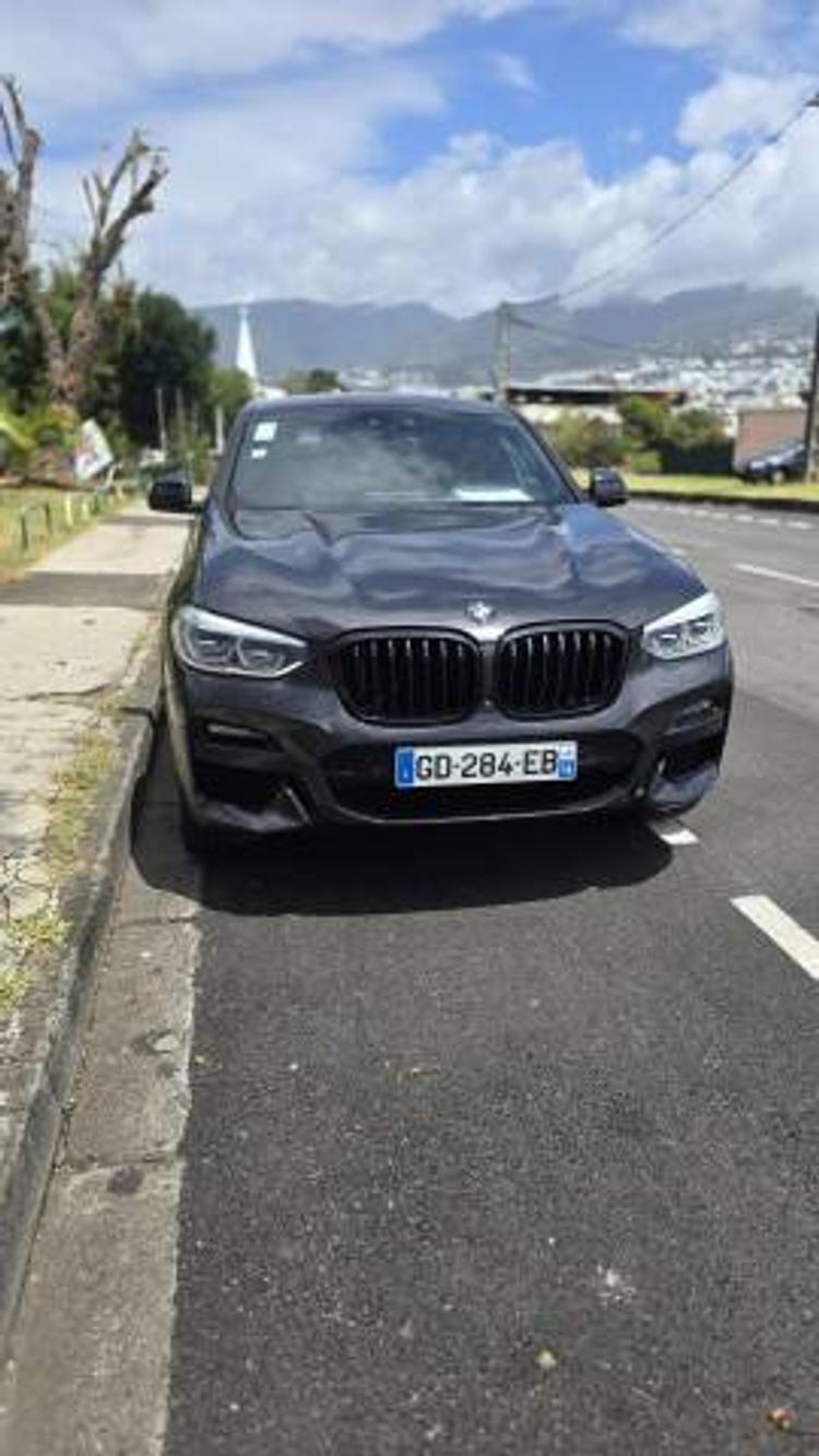 voiture occasion BMW  X4 à la Réunion disponible sur noutlauto.re