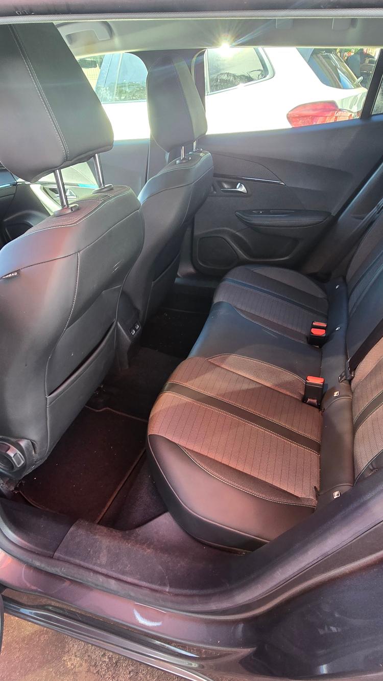 voiture occasion PEUGEOT  2008 à la Réunion disponible sur noutlauto.re