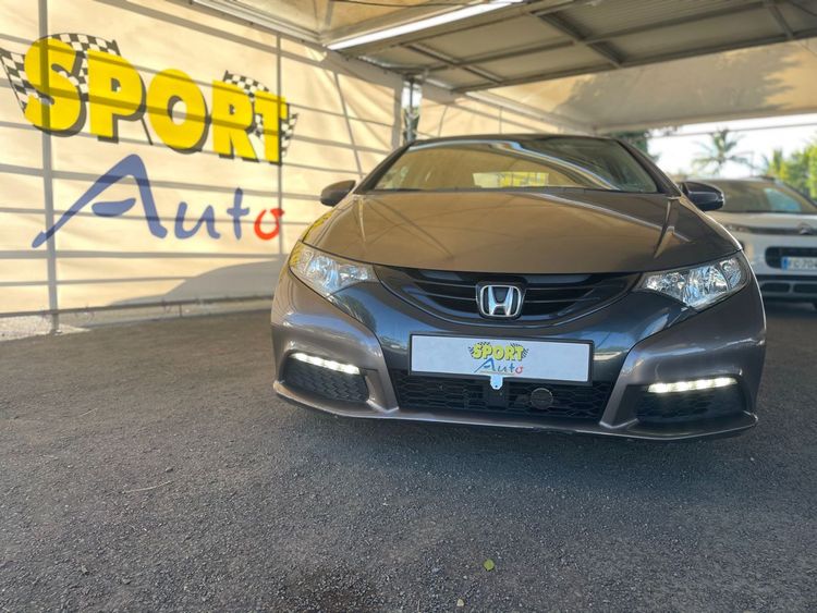 voiture occasion HONDA CIVIC à la Réunion disponible sur noutlauto.re