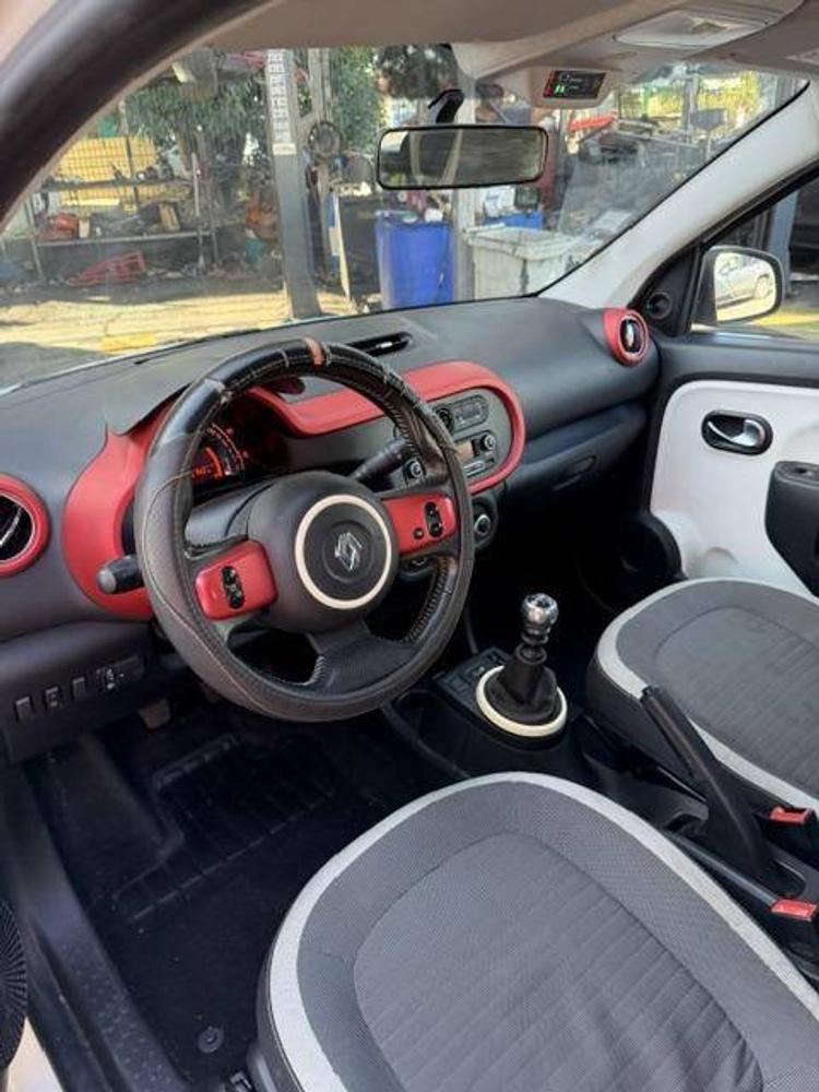 voiture occasion RENAULT  TWINGO à la Réunion disponible sur noutlauto.re