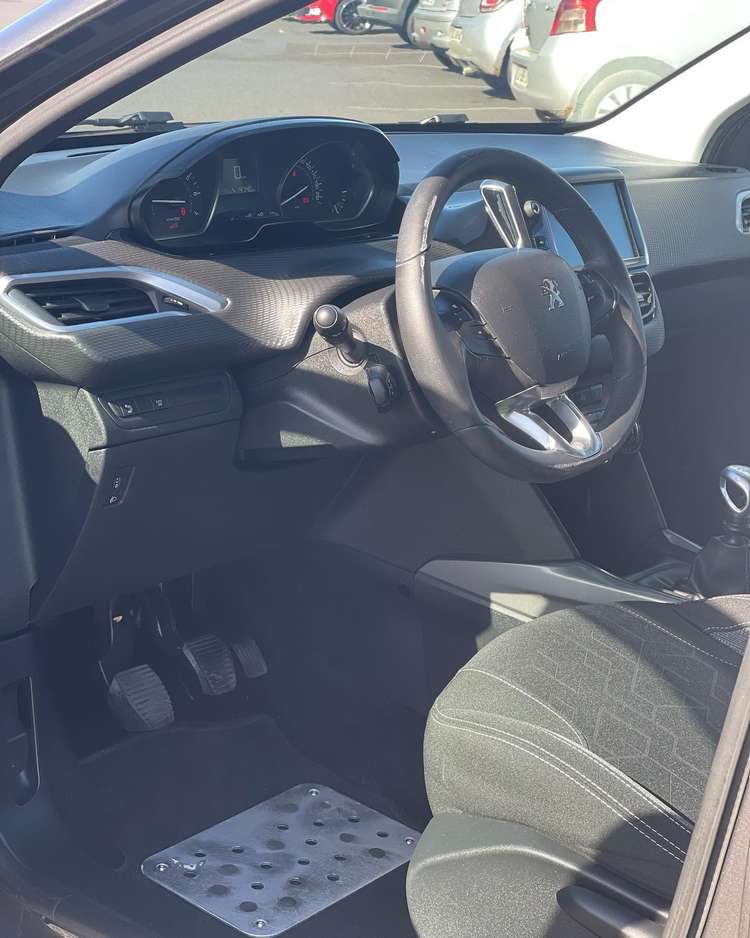 voiture occasion PEUGEOT 2008 à la Réunion disponible sur noutlauto.re