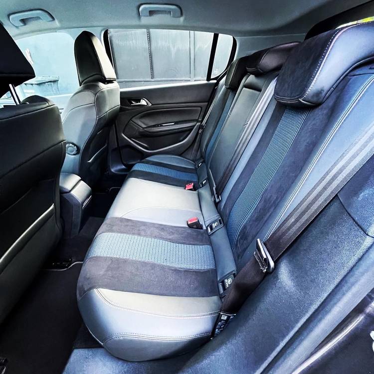 voiture occasion PEUGEOT 308 à la Réunion disponible sur noutlauto.re