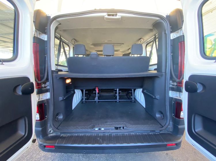 voiture occasion RENAULT TRAFIC à la Réunion disponible sur noutlauto.re