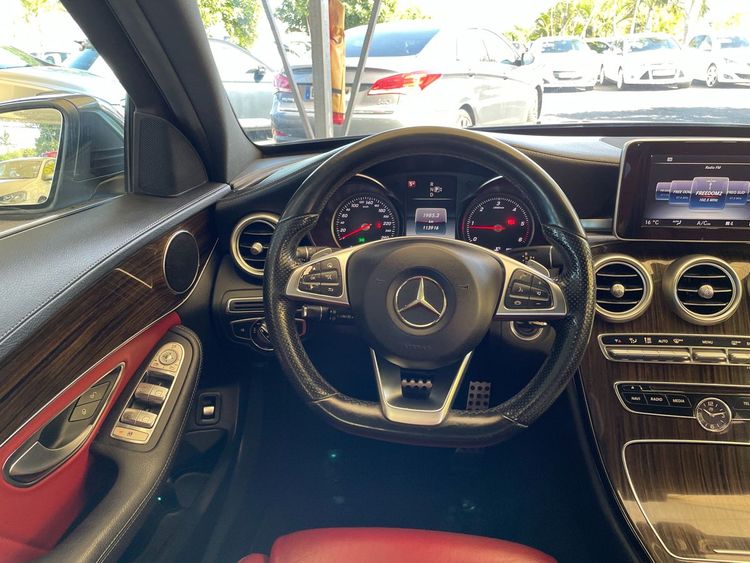 voiture occasion MERCEDES CLASSE C à la Réunion disponible sur noutlauto.re