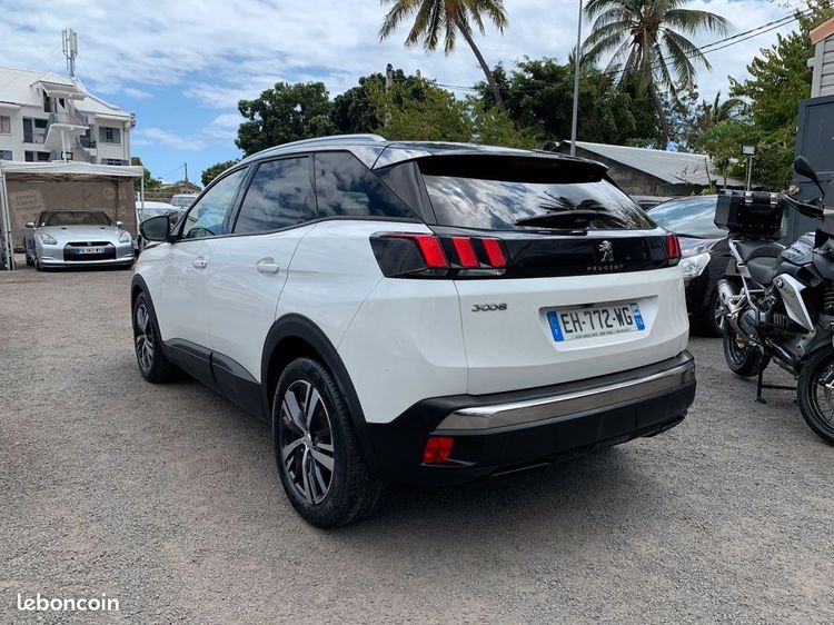 voiture occasion PEUGEOT 3008 à la Réunion disponible sur noutlauto.re