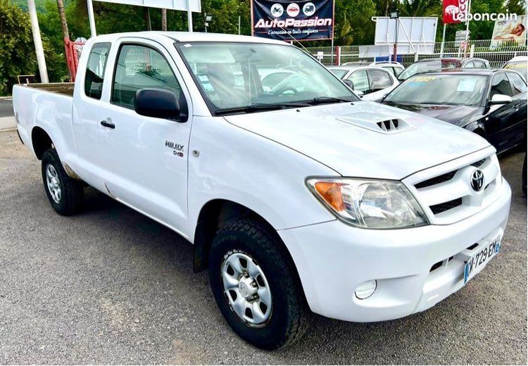 voiture occasion TOYOTA HILUX à la Réunion disponible sur noutlauto.re
